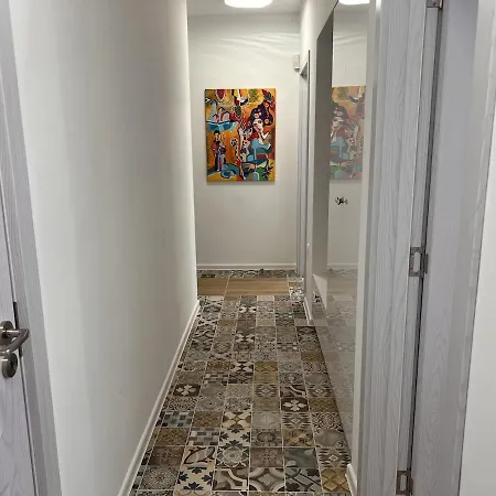 Апартамент Artistic 2 Bedroom Heart Of Kapana Ap2 *