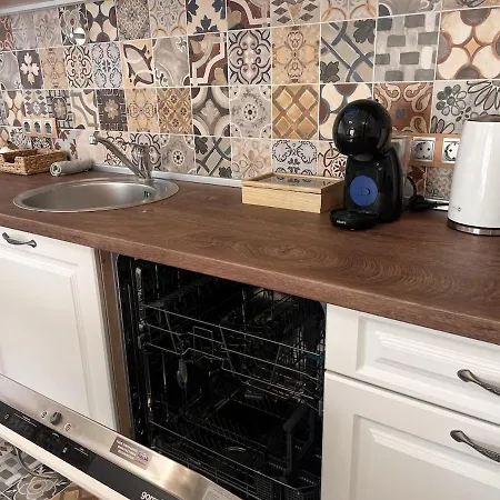 Апартамент Artistic 2 Bedroom Heart Of Kapana Ap2 Пловдив