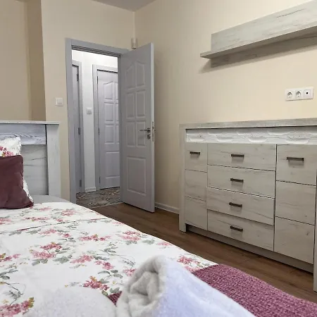 Апартамент Artistic 2 Bedroom Heart Of Kapana Ap2